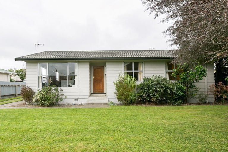 Photo of property in 52 Leicester Avenue, Tamatea, Napier, 4112
