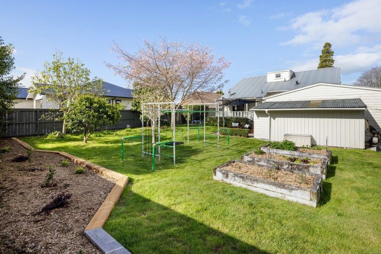 Photo of property in 6 Grosvenor Street, Cambridge, 3434