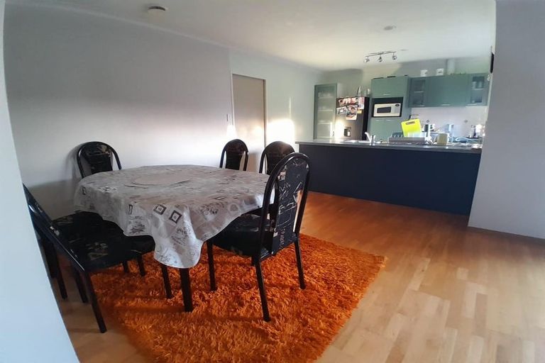 Photo of property in 2 Sandwick Drive, Weymouth, Auckland, 2103