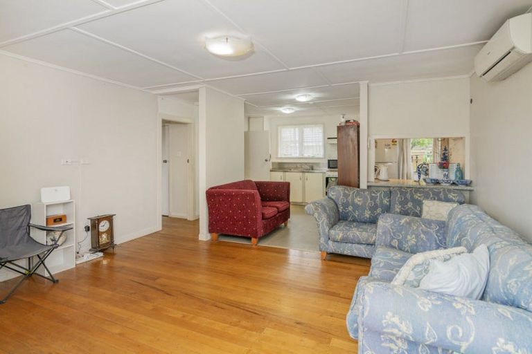 Photo of property in 8a Hannan Road, Whitianga, 3510
