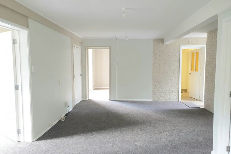 Photo of property in 117a Kia Ora Road, Beach Haven, Auckland, 0626