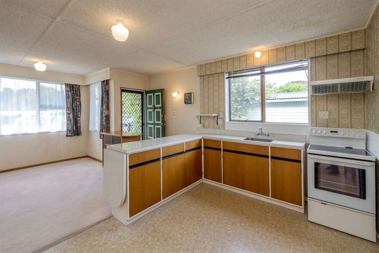 Photo of property in 2 Anzac Road, Otaki, 5512