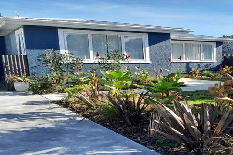 Photo of property in 137 Cornfoot Street, Castlecliff, Whanganui, 4501