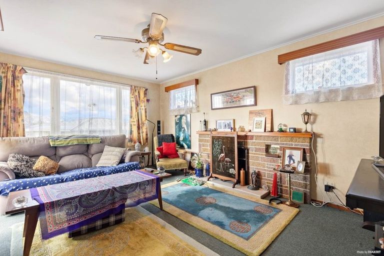 Photo of property in 12 Powell Place, Henderson, Auckland, 0610