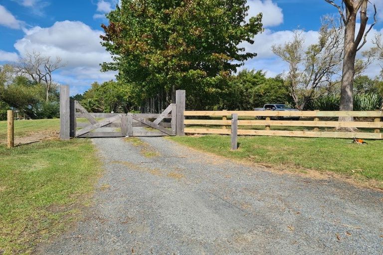 Photo of property in 33 Dairy Stream Road, Dairy Flat, Albany, 0794