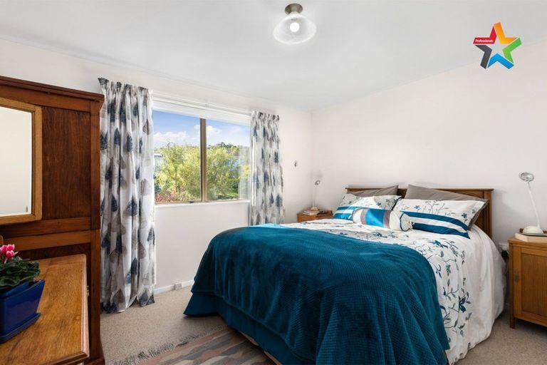 Photo of property in 3 Waipounamu Drive, Kelson, Lower Hutt, 5010