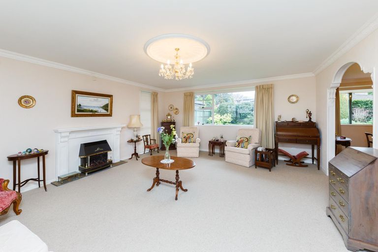 Photo of property in 453 Ruahine Street, Terrace End, Palmerston North, 4410