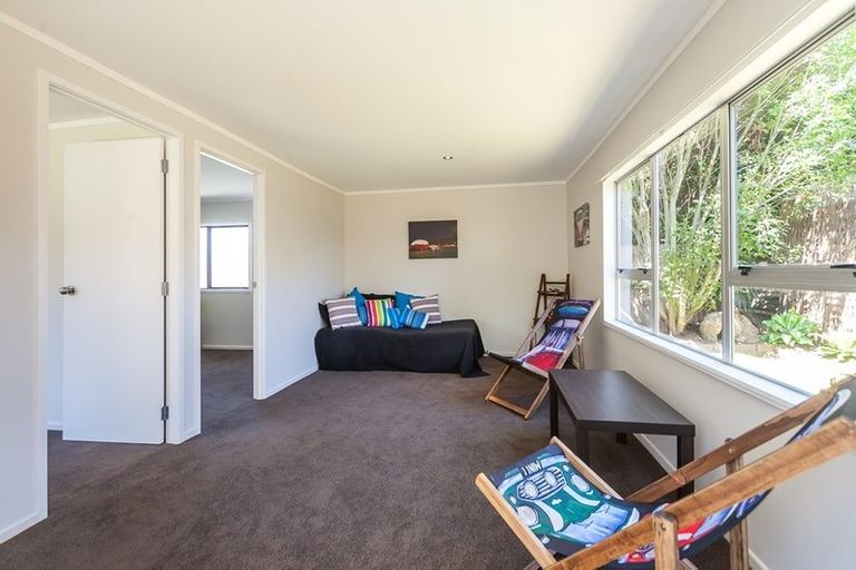Photo of property in 3 Thompson Terrace, Manurewa, Auckland, 2102