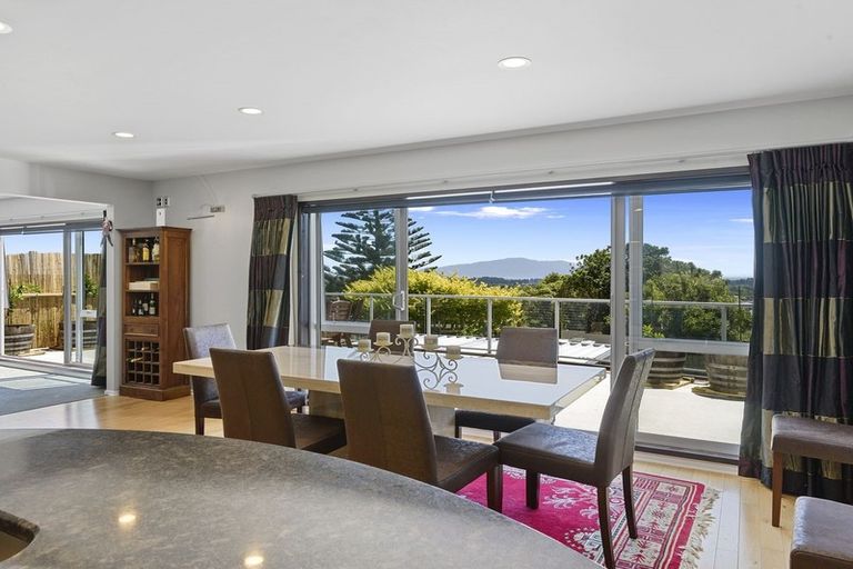 Photo of property in 48 Kotare Street, Waikanae, 5036