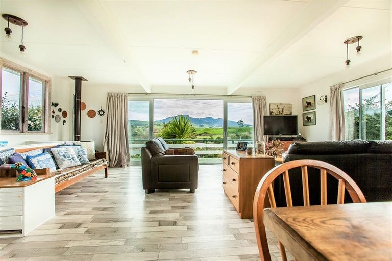 Photo of property in 26 Smith Street, Raglan, 3225