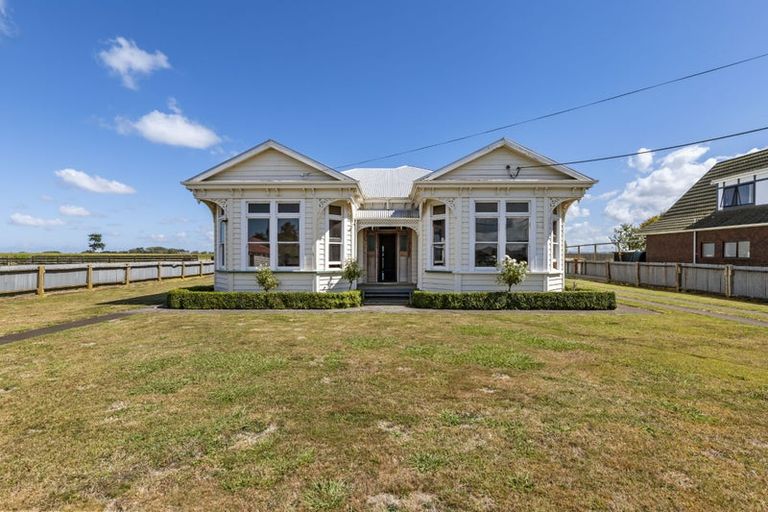 Photo of property in 247 Tawhiti Road, Hawera, 4672