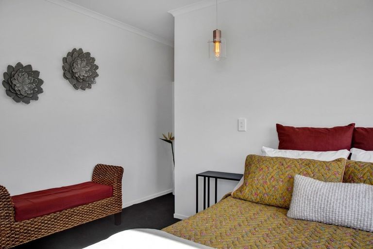 Photo of property in 71 Cyrus Street, Whalers Gate, New Plymouth, 4310