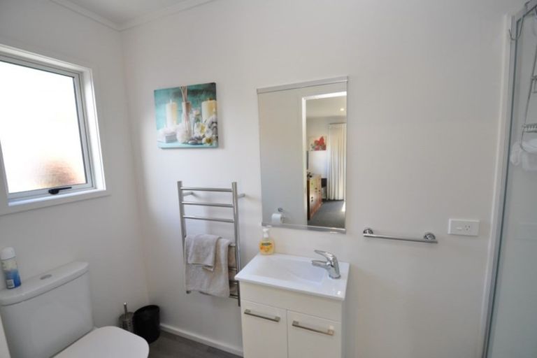 Photo of property in 12 Glen Neaves, Pauanui, Hikuai, 3579