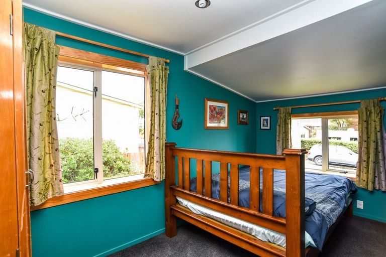 Photo of property in 3 Bacon Street, Broad Bay, Dunedin, 9014