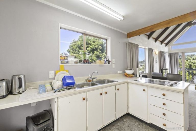 Photo of property in 10 Linwood Way, Island Bay, Wellington, 6023