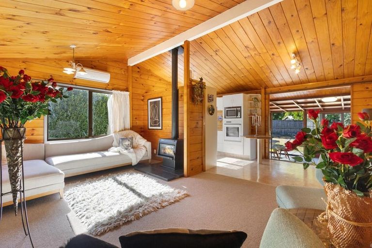 Photo of property in 5 Gordon Place, Leamington, Cambridge, 3432