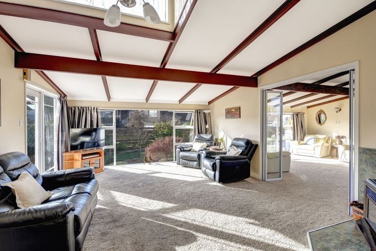 Photo of property in 8 Estuary Crescent, Fairfield, Dunedin, 9018