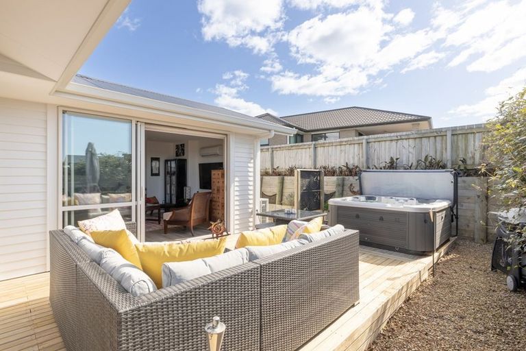 Photo of property in 61 Margaret Drive, Omokoroa, 3114