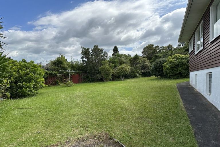 Photo of property in 15 Bevyn Street, Castor Bay, Auckland, 0620