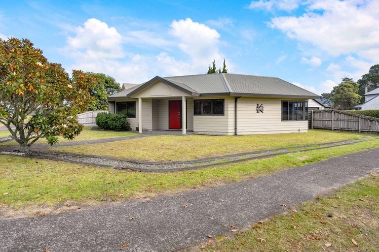 Photo of property in 2 Lake Court, Pauanui, Hikuai, 3579