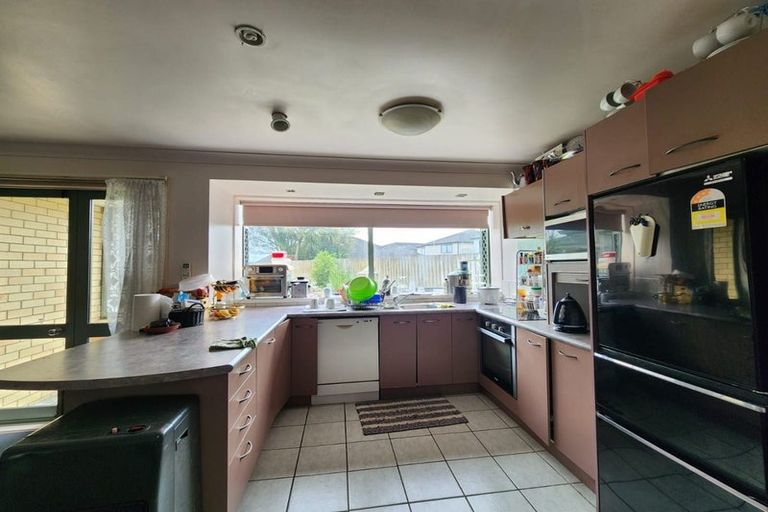 Photo of property in 10 Tir Conaill Avenue, Flat Bush, Auckland, 2019