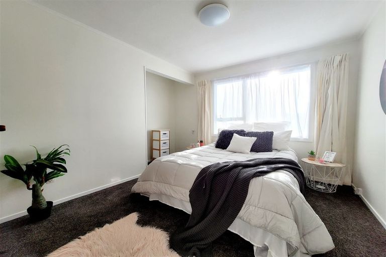 Photo of property in 4 Mossburn Grove, Kelson, Lower Hutt, 5010