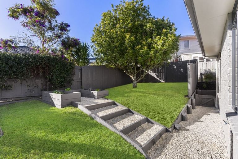 Photo of property in 11c Glendhu Road, Bayview, Auckland, 0629