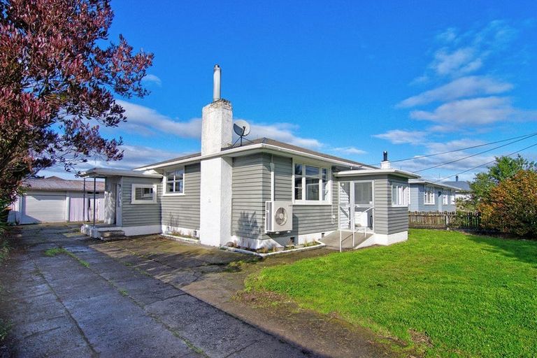 Photo of property in 226 High Street North, Carterton, 5713