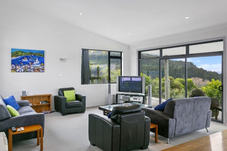 Photo of property in 10 Te Waaka Terrace, Kuratau, Turangi, 3381