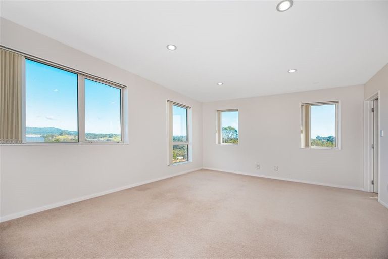 Photo of property in 47 Tiriwa Drive, Massey, Auckland, 0614