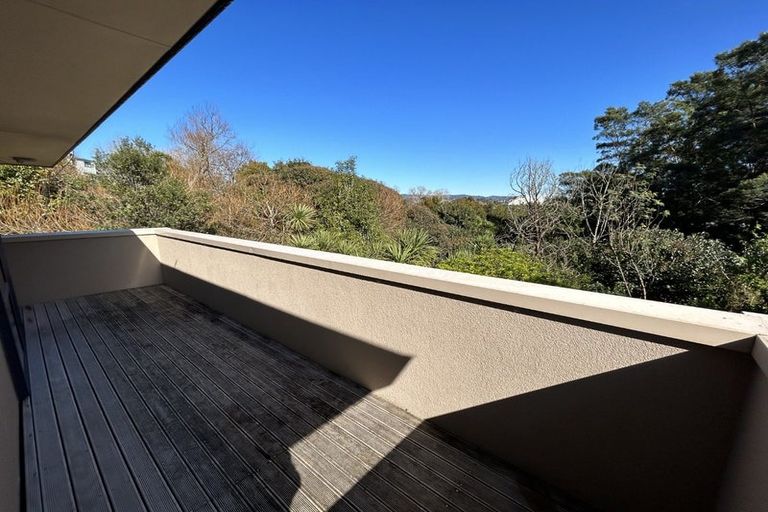 Photo of property in 50a Edmonton Road, Henderson, Auckland, 0612