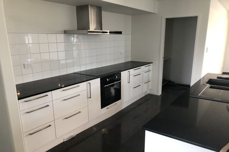 Photo of property in 9 Kahuparere Crescent, Pyes Pa, Tauranga, 3112