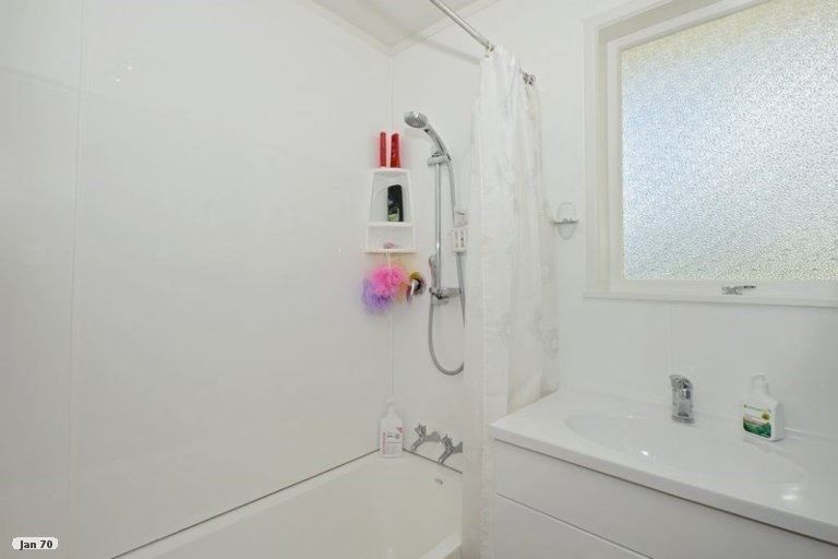 Photo of property in 30 Clark Street, Hikurangi, 0114