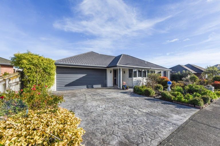 Photo of property in 19 Stead Crescent, Stoke, Nelson, 7011