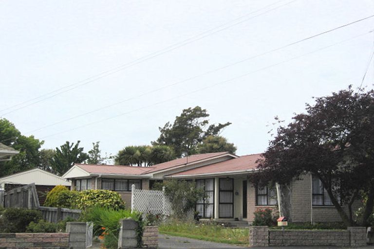 Photo of property in 25 Barclay Place, Burwood, Christchurch, 8061