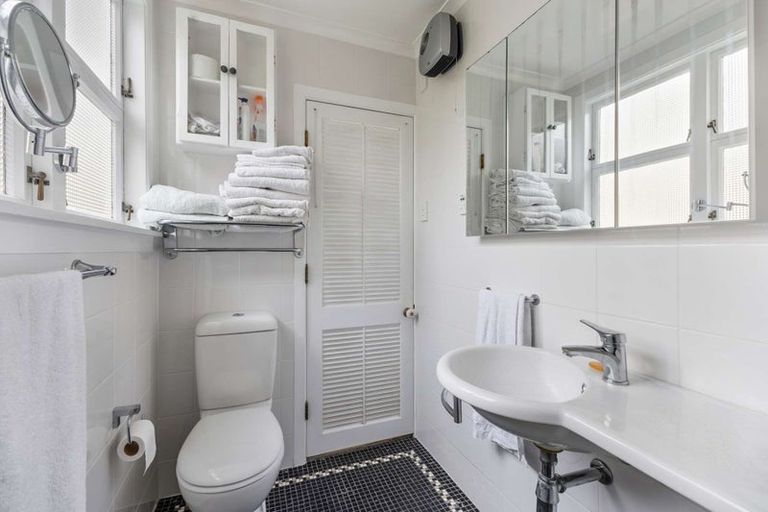 Photo of property in 23g Wallath Road, Westown, New Plymouth, 4310