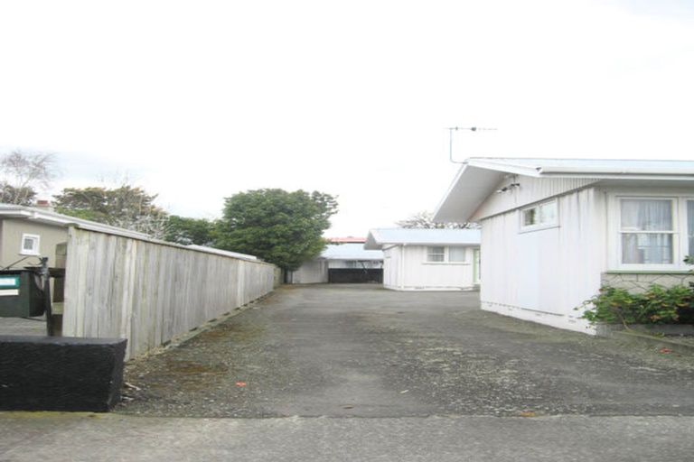 Photo of property in 353 College Street, West End, Palmerston North, 4410