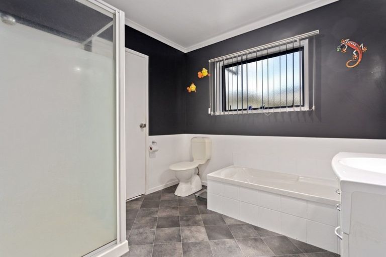 Photo of property in 13 East Bank Road, Thornton, Whakatane, 3193