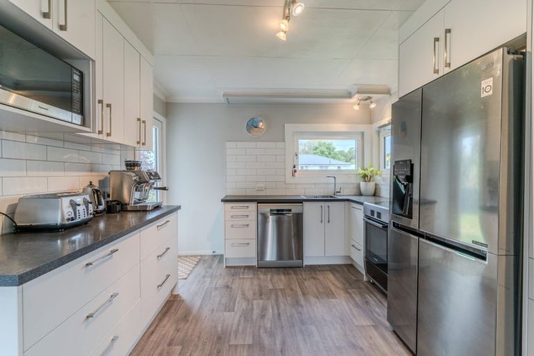 Photo of property in 37 Dryden Street, Milton, 9220