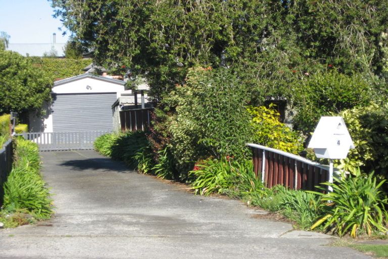 Photo of property in 4 Busby Hill, Havelock North, 4130