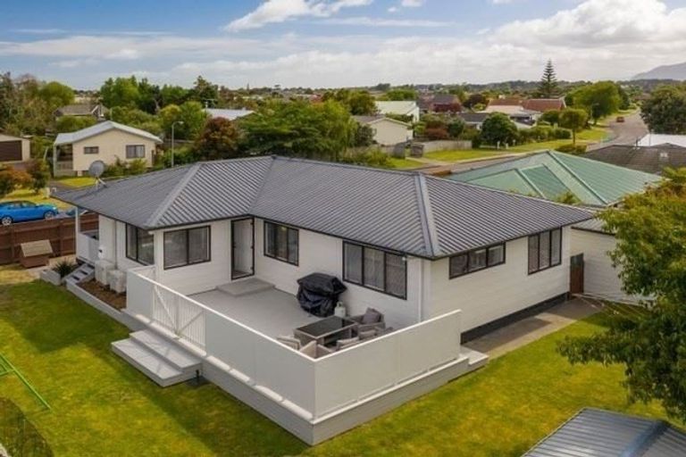 Photo of property in 26 Langdale Avenue, Paraparaumu, 5032