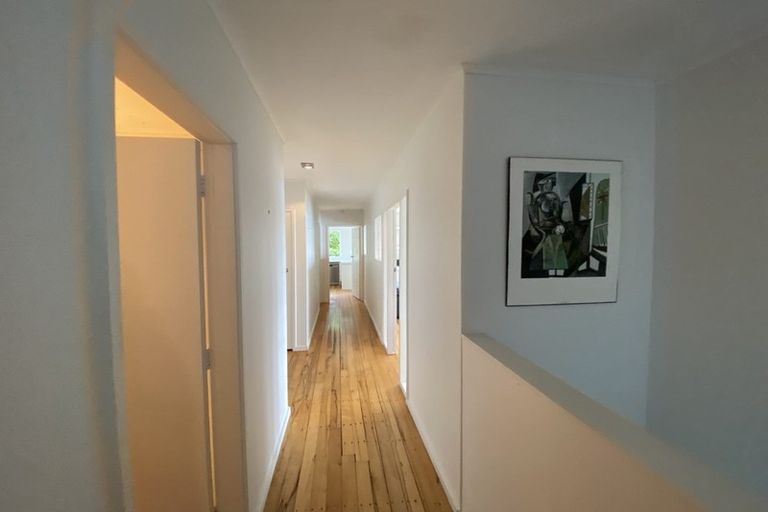 Photo of property in 54 Fortification Road, Karaka Bays, Wellington, 6022