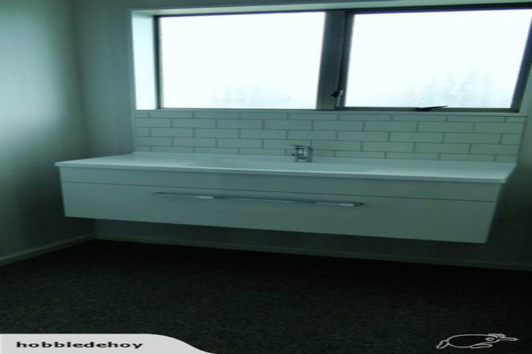 Photo of property in 6b Edwards Place, Terrace End, Palmerston North, 4410