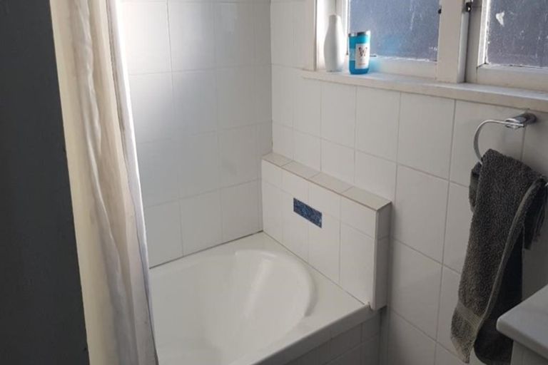 Photo of property in 15 Landscape Road, Papatoetoe, Auckland, 2025