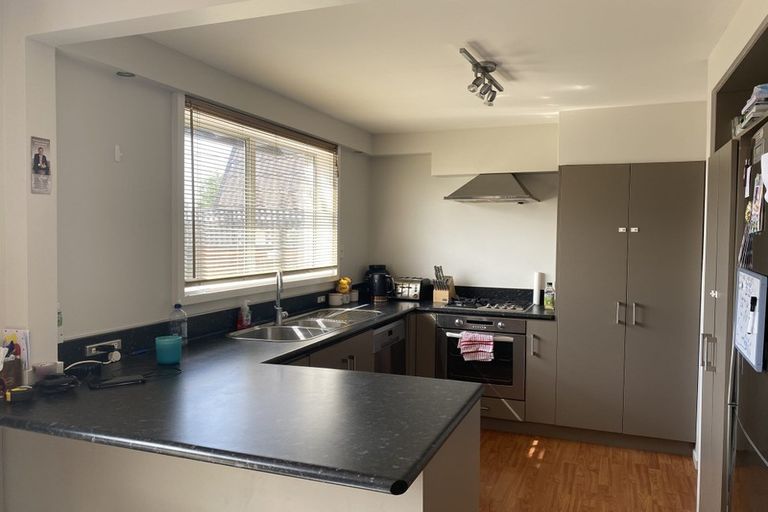 Photo of property in 2/523a Marine Parade, South New Brighton, Christchurch, 8062