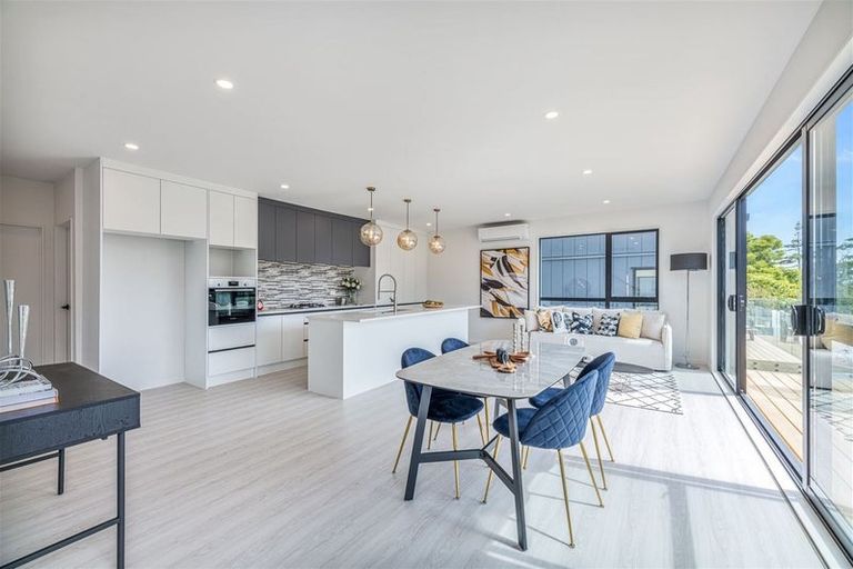 Photo of property in 14b Firth Road, Torbay, Auckland, 0630