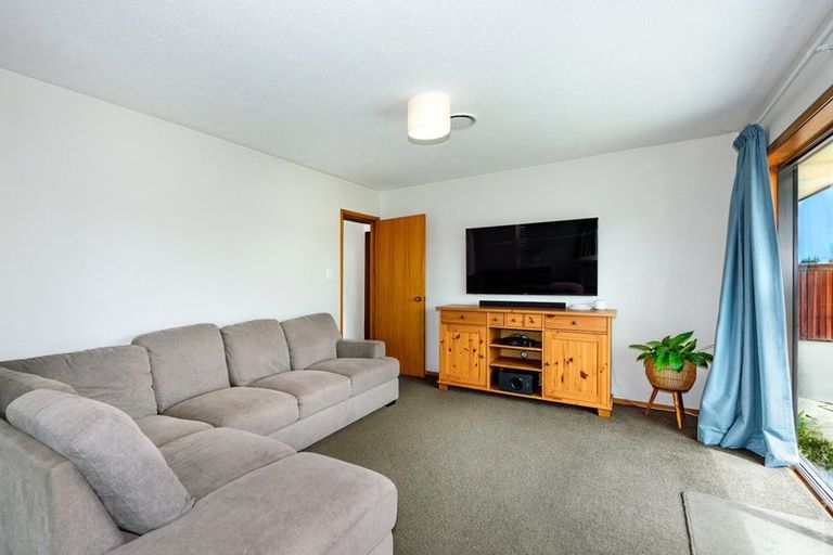 Photo of property in 85 Pacific Road, North New Brighton, Christchurch, 8083