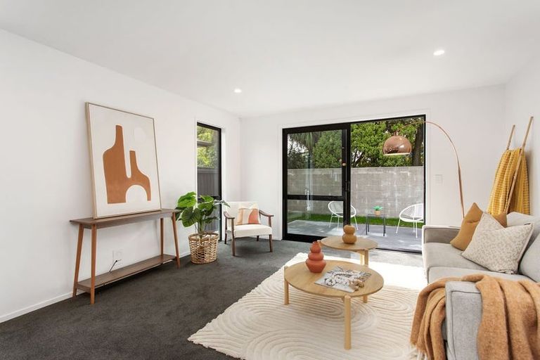 Photo of property in 19 Hutcheson Street, Sydenham, Christchurch, 8023