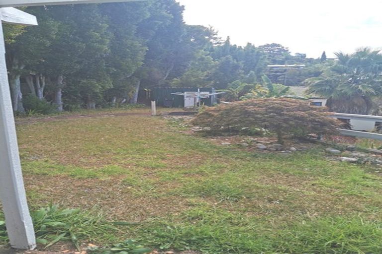 Photo of property in 50 Girrahween Drive, Totara Vale, Auckland, 0629