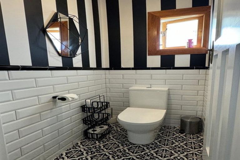 Photo of property in 83a North Street, Palmerston North, 4410
